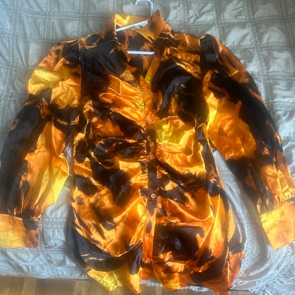 Fashion Nova Orange and Black Blouse